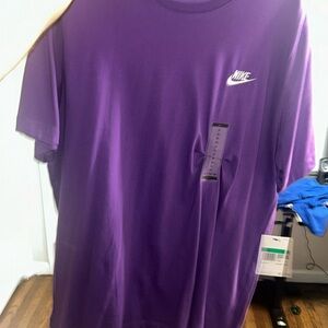 Nike t shirt purple